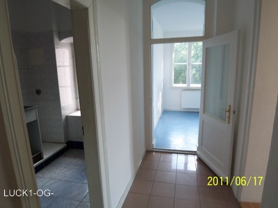 Ansicht Flur mit Hausarbeitsraum und Küche