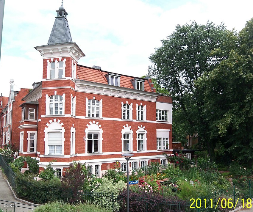 Luckenberger Straße 1