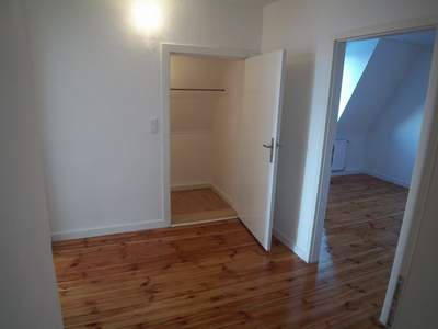 Westflur mit Einblick Kinderzimmer